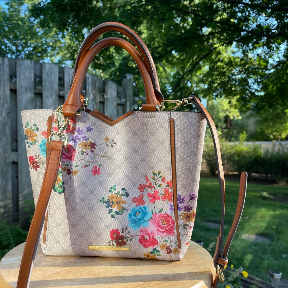 Steve Madden Bjapan Floral Purse